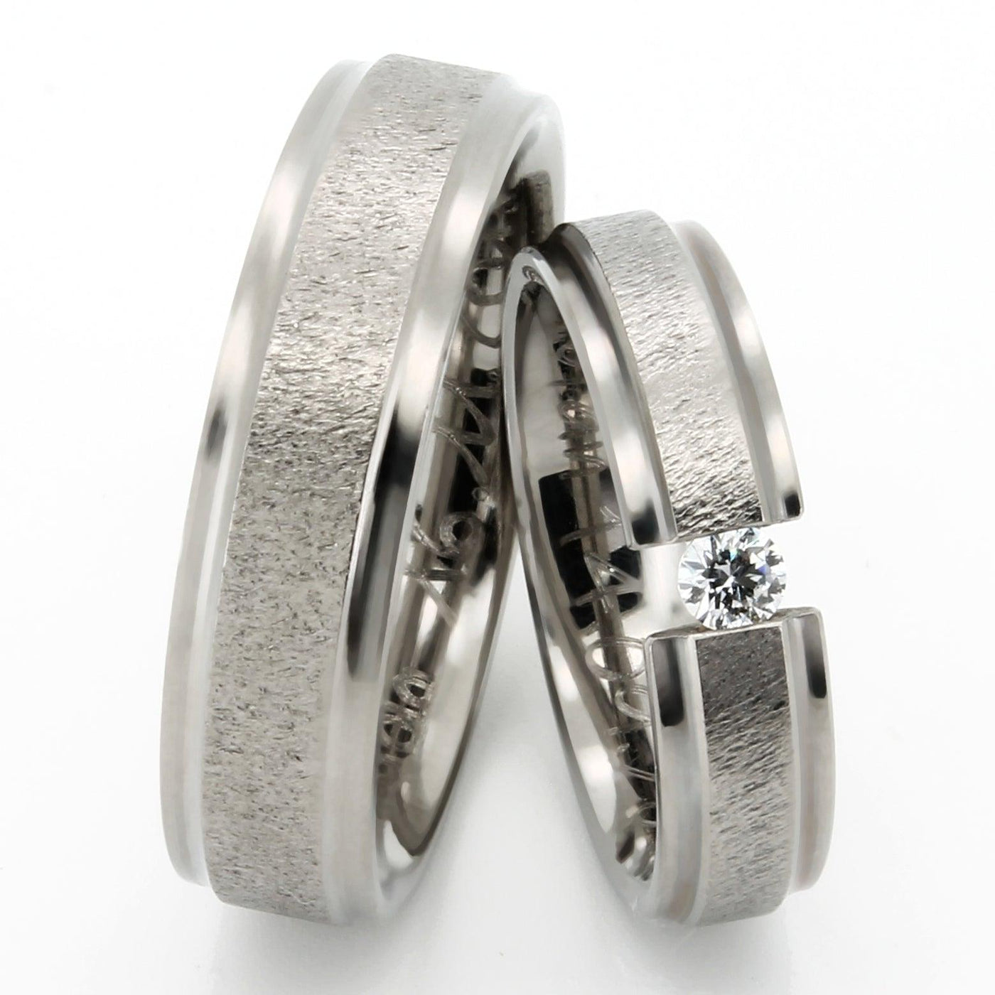 Eheringe Berlin Edition aus Titan matt mit Lab-Grown Diamant